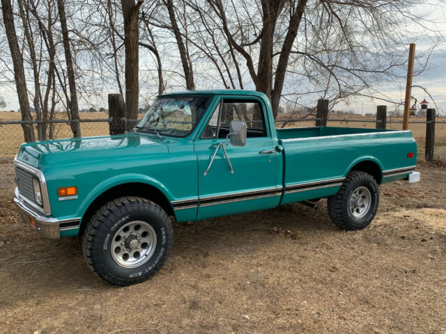 1971 medium green Chevrolet C/K Pickup 2500 Standard Cab Pickup
