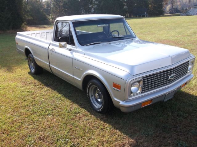 1971 Silver Chevrolet C-10 Regular cab Pickup