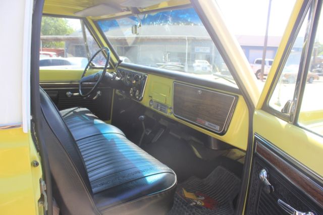1971 yellow/white Chevrolet C-10