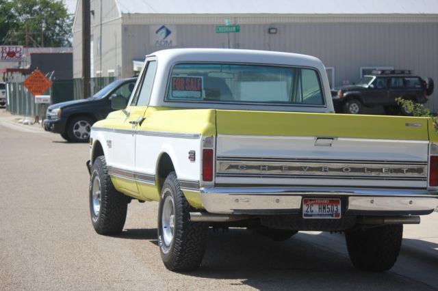 1971 yellow/white Chevrolet C-10
