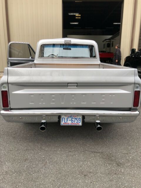 1971 Silver Chevrolet C-10