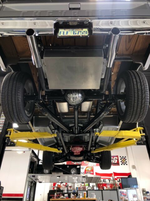 1971 Silver Chevrolet C-10