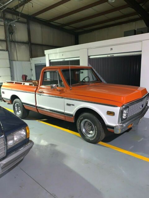 1971 Orange Chevrolet C-10 Standard Cab Pickup