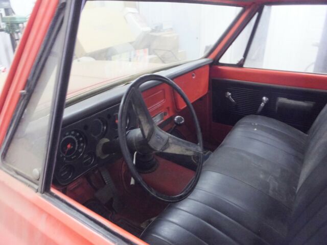 1971 Orange Chevrolet C/K Pickup 2500 Standard Cab Pickup