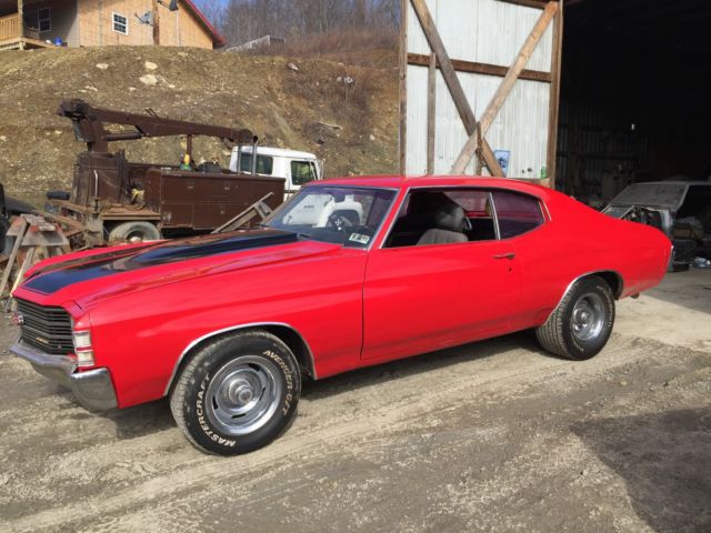 1971 Red w/ black strips Chevrolet Chevelle
