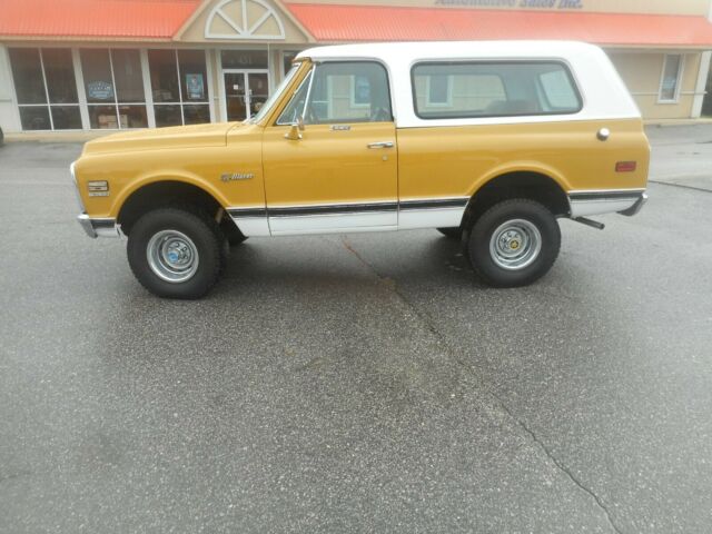 1971 Yellow Chevrolet Blazer SUV