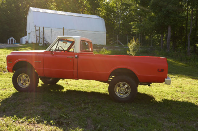 1971 Hugger Orange Chevrolet C/K Pickup 1500