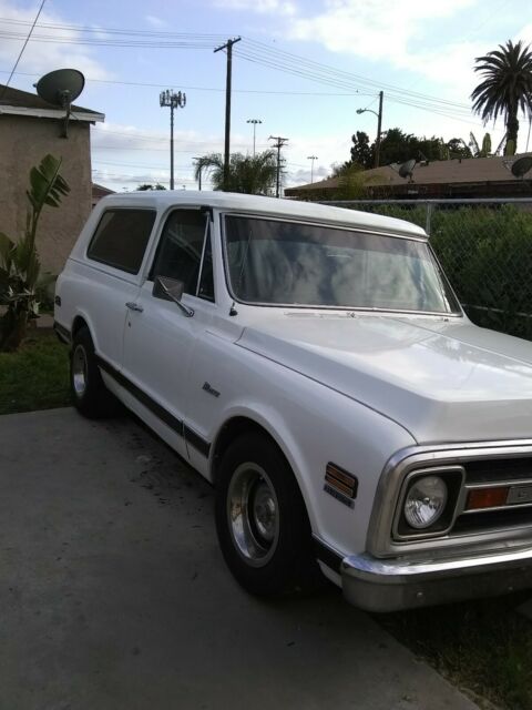 1971 White Chevrolet Blazer