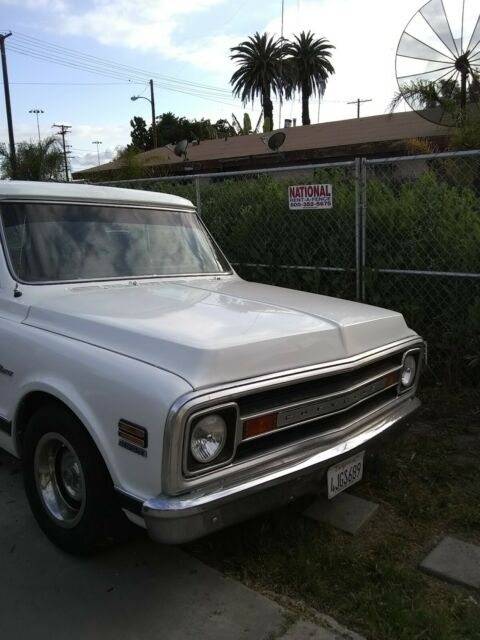 1971 White Chevrolet Blazer