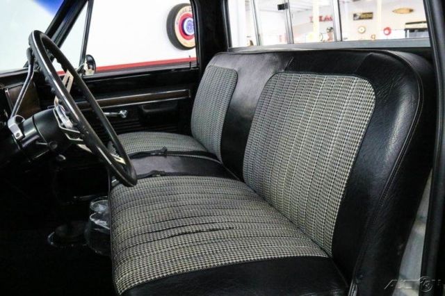 1971 Black Chevrolet C-10