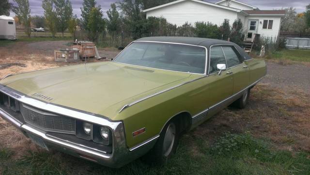 1971 green Chrysler New Yorker