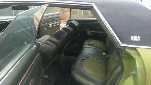 1971 green Chrysler New Yorker