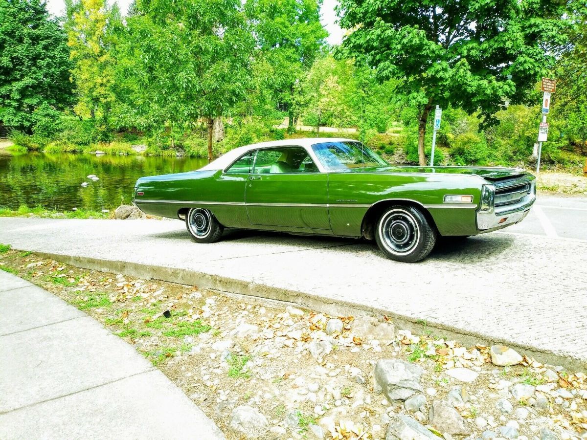 1971 Green Chrysler 300 Sports car