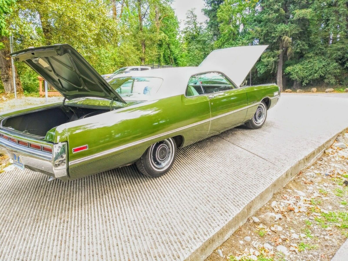 1971 Green Chrysler 300 Sports car