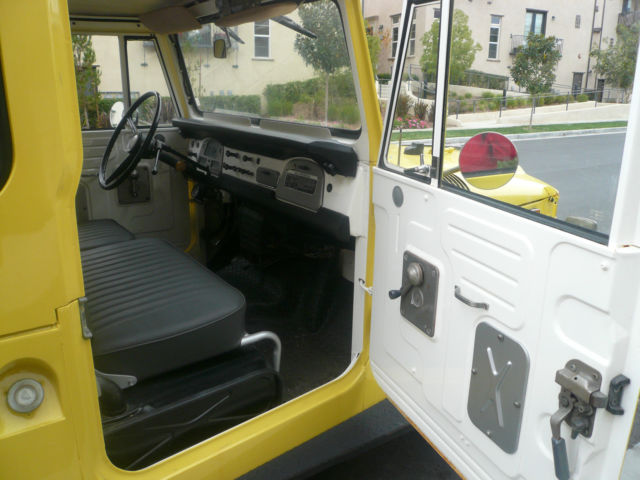1971 Yellow and White top Toyota Land Cruiser Truck /hard top comes off