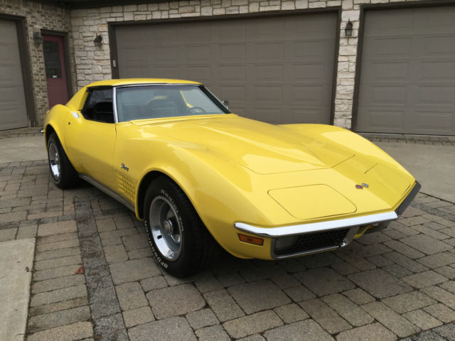 1971 Yellow Chevrolet Corvette Coupe