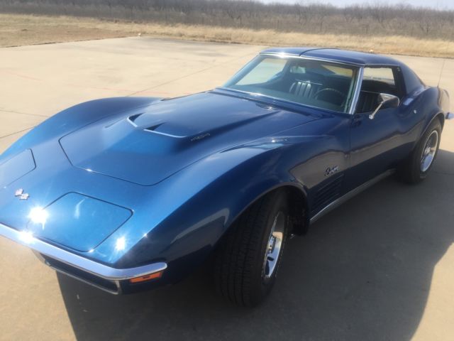 1971 Blue Chevrolet Corvette Coupe