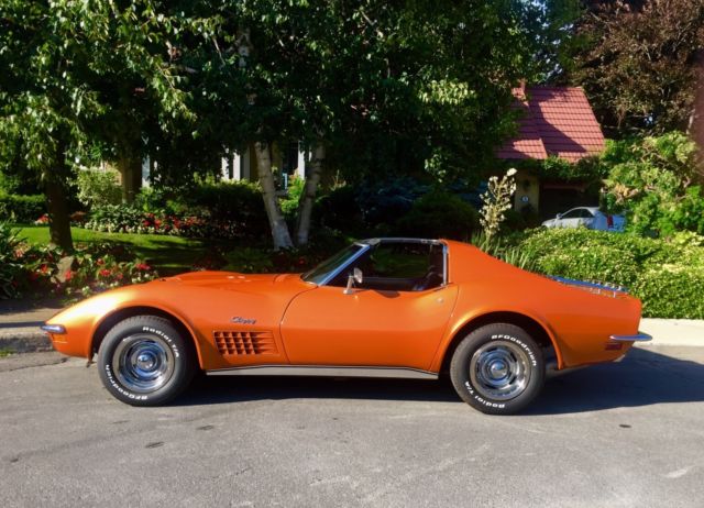 1971 Orange Chevrolet Corvette Coupe