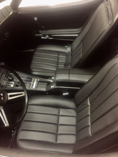 1971 Orange Chevrolet Corvette Coupe