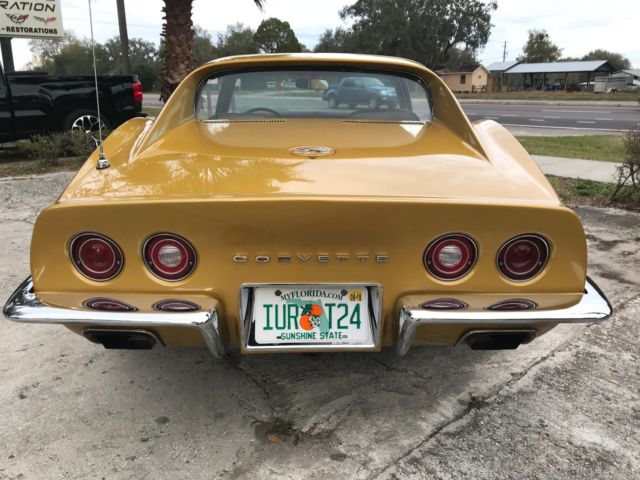 1971 War Bonnet Yellow (Gold) Chevrolet Corvette Coupe
