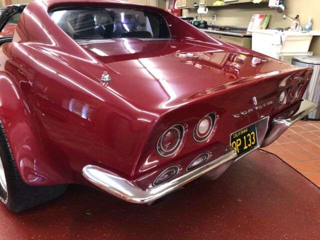 1971 Burgundy Chevrolet Corvette Coupe