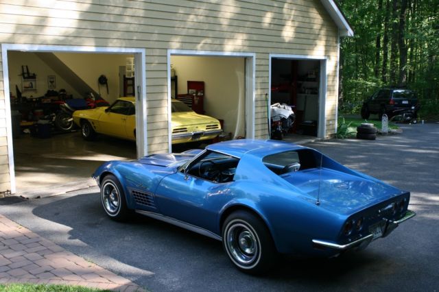 1971 Blue Chevrolet Corvette Coupe