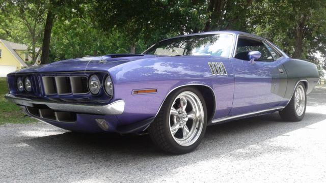 1971 PLUM CRAZY PURPLE Plymouth Barracuda