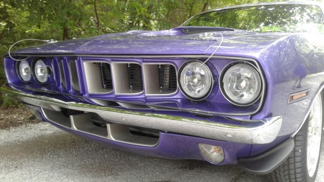 1971 PLUM CRAZY PURPLE Plymouth Barracuda