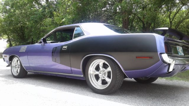 1971 PLUM CRAZY PURPLE Plymouth Barracuda