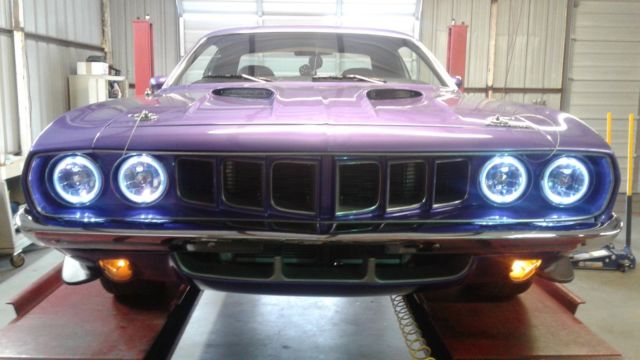 1971 PLUM CRAZY PURPLE Plymouth Barracuda