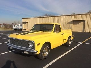1971 Yellow Chevrolet C-10 Truck