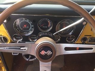 1971 Yellow Chevrolet C-10 Truck