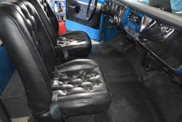 1971 Blue Chevrolet C-10 Standard Cab Pickup