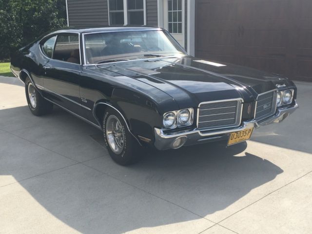 1971 Black Oldsmobile Cutlass Coupe