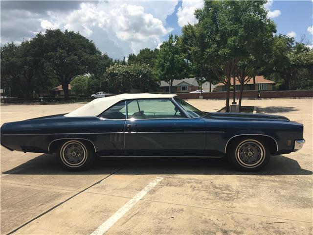 1971 Blue Oldsmobile Eighty-Eight --