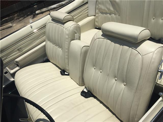 1971 Blue Oldsmobile Eighty-Eight --