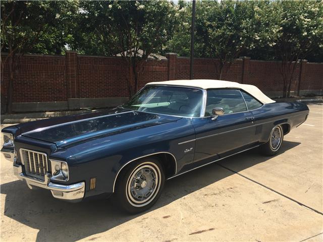 1971 Blue Oldsmobile Eighty-Eight --