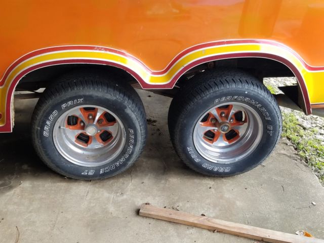1971 Orange Dodge B200 Custom Cab and truck bed