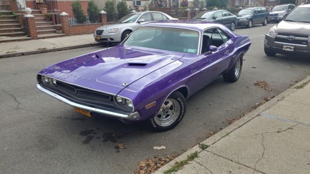 1971 Purple Dodge Challenger Coupe
