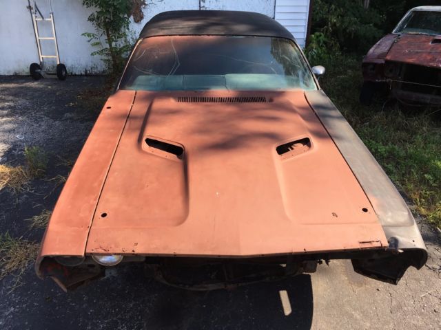 1971 Purple Dodge Challenger Coupe