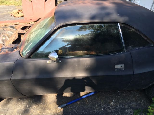 1971 Purple Dodge Challenger Coupe