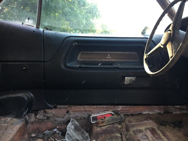 1971 Purple Dodge Challenger Coupe