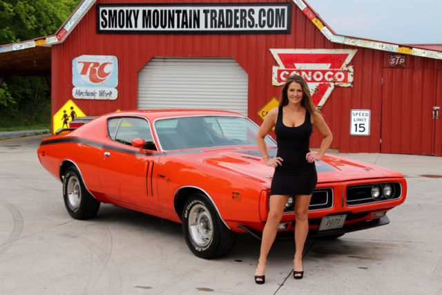 1971 Orange Dodge Charger