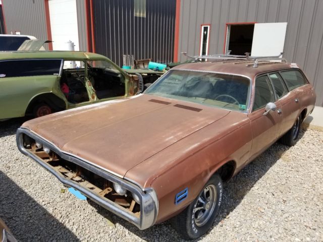 1971 Brown Dodge Coronet Wagon