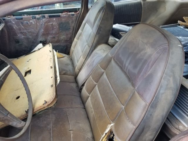 1971 Brown Dodge Coronet Wagon