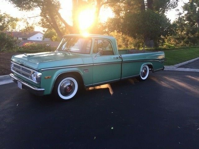1971 Green Dodge D100 Pickup