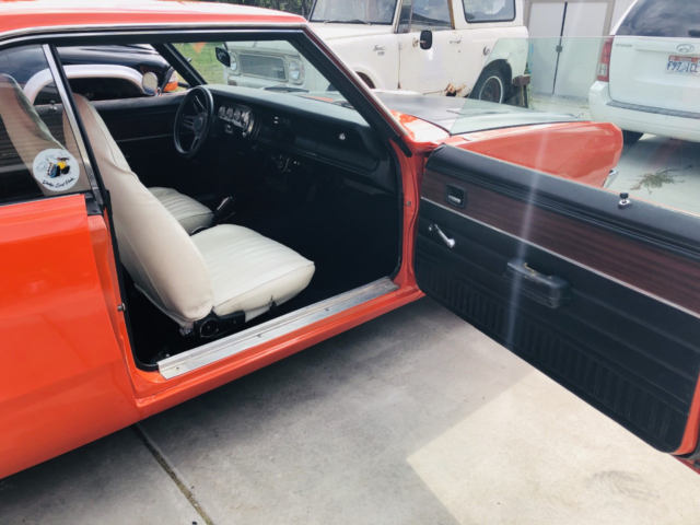 1971 Orange Dodge Dart