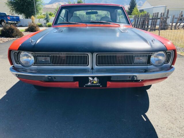 1971 Orange Dodge Dart