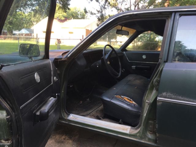 1971 Green Dodge Polara Sedan