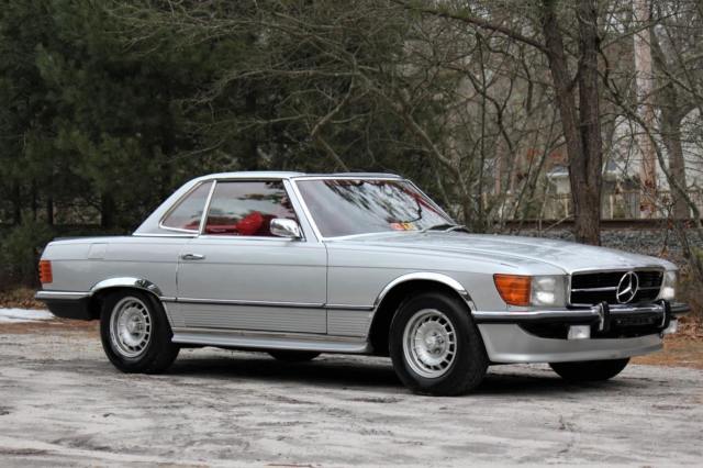 1971 Silver Mercedes-Benz SL-Class roadster
